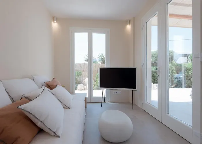 Mikri Santa Maria Beachvilla Pool Paros * סנטה מריה